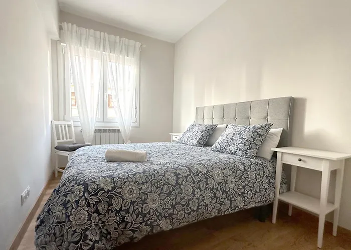 Viviendas Curto - Piso En El Corazon De Castro Junto Al Puerto * Castro Urdiales